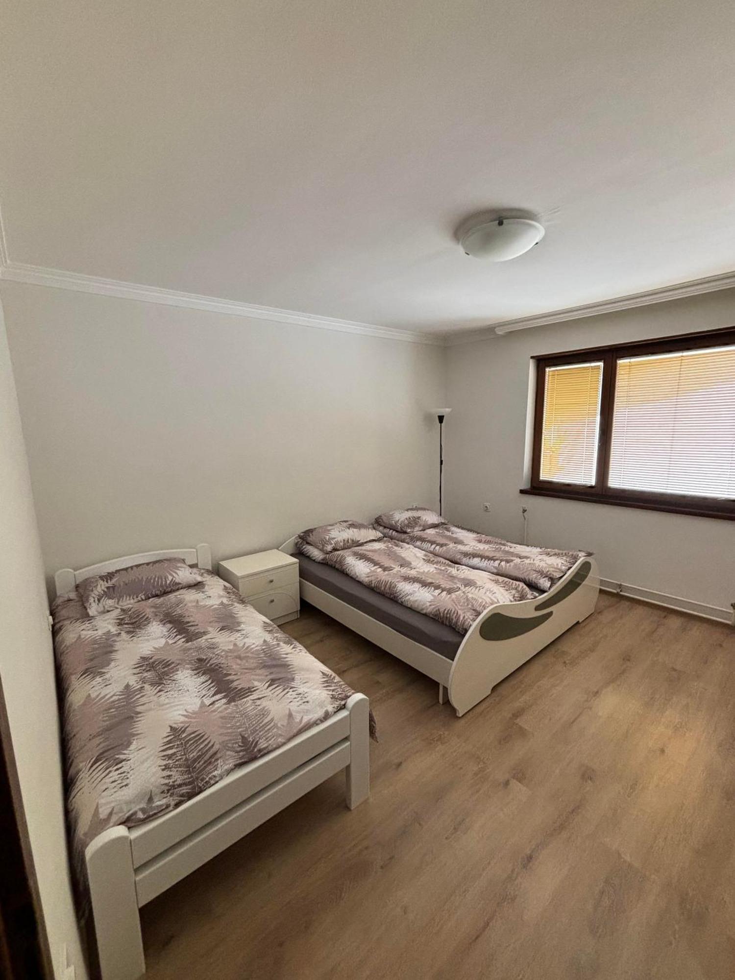 Home Base Apartments 斯科普里 外观 照片